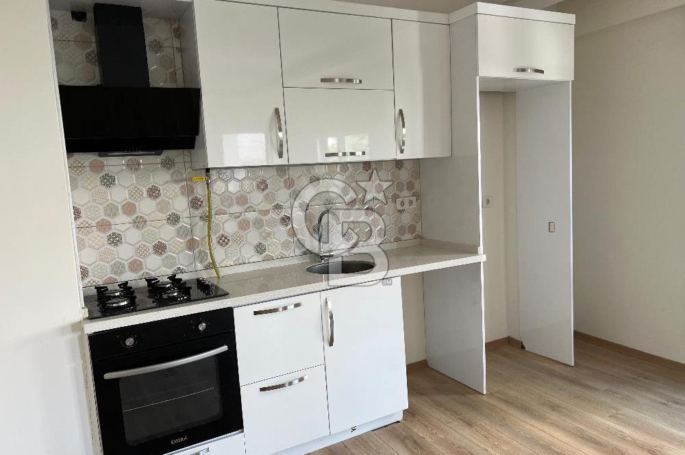 Karşıyaka Sahile Yürüme Mesafesinde Satılık 2+1 Daire