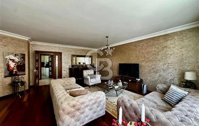 ACIBADEM ÇAMLIK SİTESİNDE BAKIMLI 4+1 SATILIK DAİRE