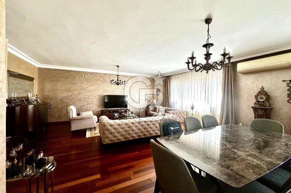 ACIBADEM ÇAMLIK SİTESİNDE BAKIMLI 4+1 SATILIK DAİRE