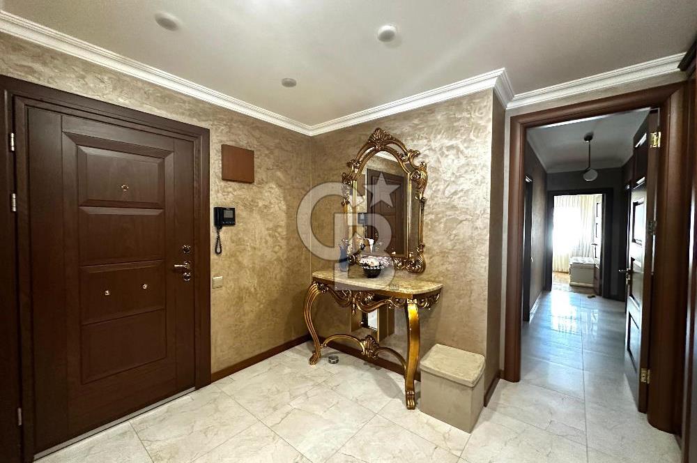 ACIBADEM ÇAMLIK SİTESİNDE BAKIMLI 4+1 SATILIK DAİRE