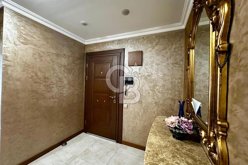 ACIBADEM ÇAMLIK SİTESİNDE BAKIMLI 4+1 SATILIK DAİRE