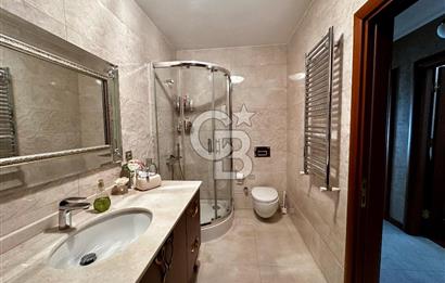 ACIBADEM ÇAMLIK SİTESİNDE BAKIMLI 4+1 SATILIK DAİRE