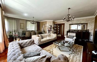 ACIBADEM ÇAMLIK SİTESİNDE BAKIMLI 4+1 SATILIK DAİRE