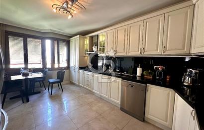 ACIBADEM ÇAMLIK SİTESİNDE BAKIMLI 4+1 SATILIK DAİRE