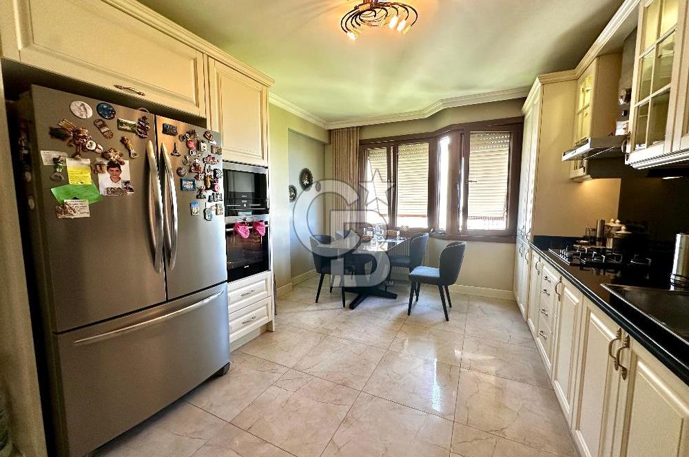 ACIBADEM ÇAMLIK SİTESİNDE BAKIMLI 4+1 SATILIK DAİRE