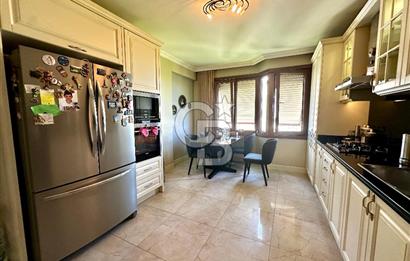 ACIBADEM ÇAMLIK SİTESİNDE BAKIMLI 4+1 SATILIK DAİRE