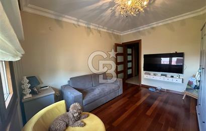 ACIBADEM ÇAMLIK SİTESİNDE BAKIMLI 4+1 SATILIK DAİRE