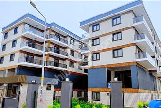 MENEMEN SEYREK'DE 1+1 ARA KAT SATILIK DAİRE 