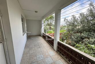 Foça Kazım Dirik'te Kiralık 3+1 Kapalı Mutfaklı Daire