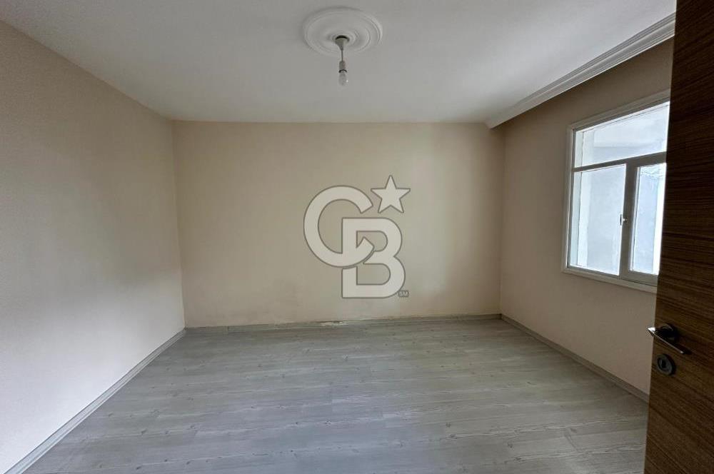 Foça Kazım Dirik'te Kiralık 3+1 Kapalı Mutfaklı Daire