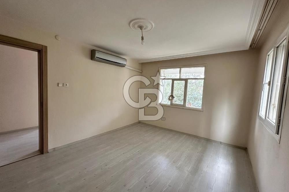 Foça Kazım Dirik'te Kiralık 3+1 Kapalı Mutfaklı Daire