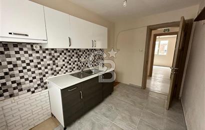 Foça Kazım Dirik'te Kiralık 3+1 Kapalı Mutfaklı Daire