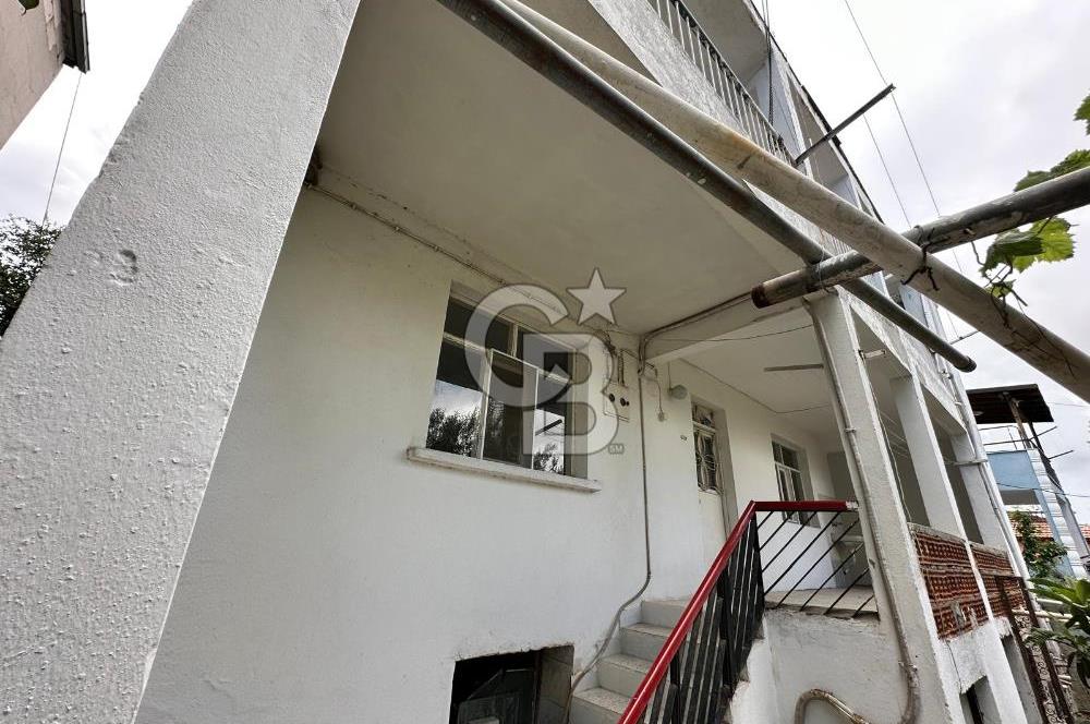 Foça Kazım Dirik'te Kiralık 3+1 Kapalı Mutfaklı Daire