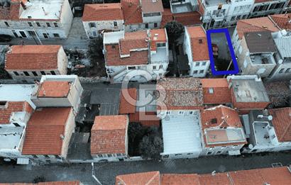 Yenifoça Merkez'de Satılık Arsa