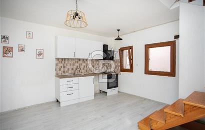 Foça Atatürk Mah. Site İçerisinde Satılık 3+1 Tripleks