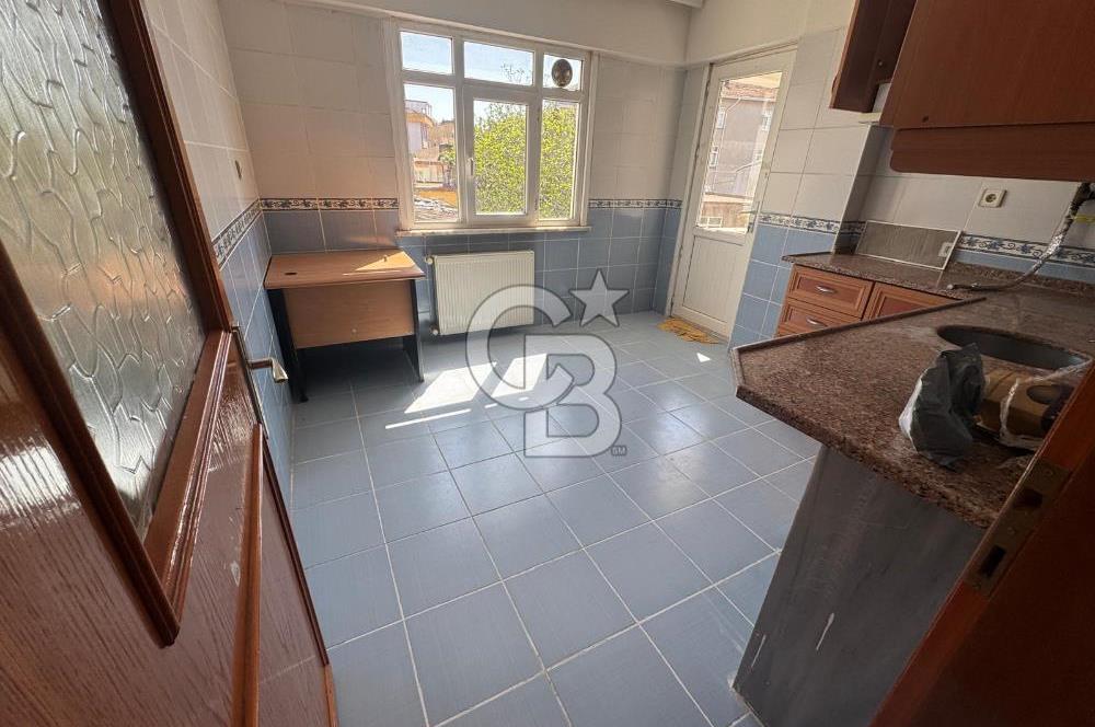 Sancaktepe Yenidoğan Mahallesinde 2+1 Ara Kat Kiralık Daire
