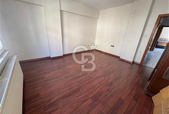 Sancaktepe Yenidoğan Mahallesinde 2+1 Ara Kat Kiralık Daire
