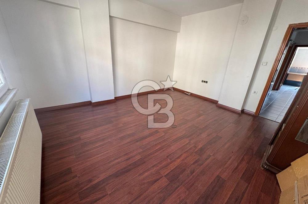 Sancaktepe Yenidoğan Mahallesinde 2+1 Ara Kat Kiralık Daire