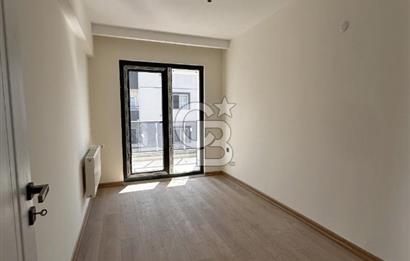 KARACAÖREN'DE ANA YOLA CEPHE, KONFORLU VE MODERN 3+1 DAİRE!