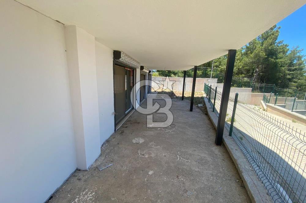 Urla'da Deniz Manzaralı Değerinin Altında Satılık Lüks Villa4+1 4 Banyo