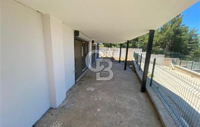 Urla'da Deniz Manzaralı Değerinin Altında Satılık Lüks Villa4+1 4 Banyo