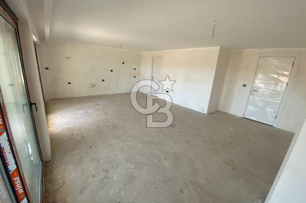 Urla'da Deniz Manzaralı Değerinin Altında Satılık Lüks Villa4+1 4 Banyo