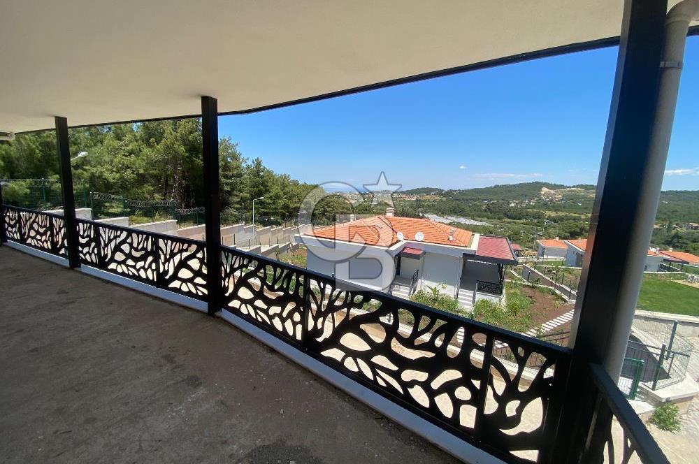 Urla'da Deniz Manzaralı Değerinin Altında Satılık Lüks Villa4+1 4 Banyo