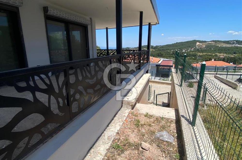 Urla'da Deniz Manzaralı Değerinin Altında Satılık Lüks Villa4+1 4 Banyo