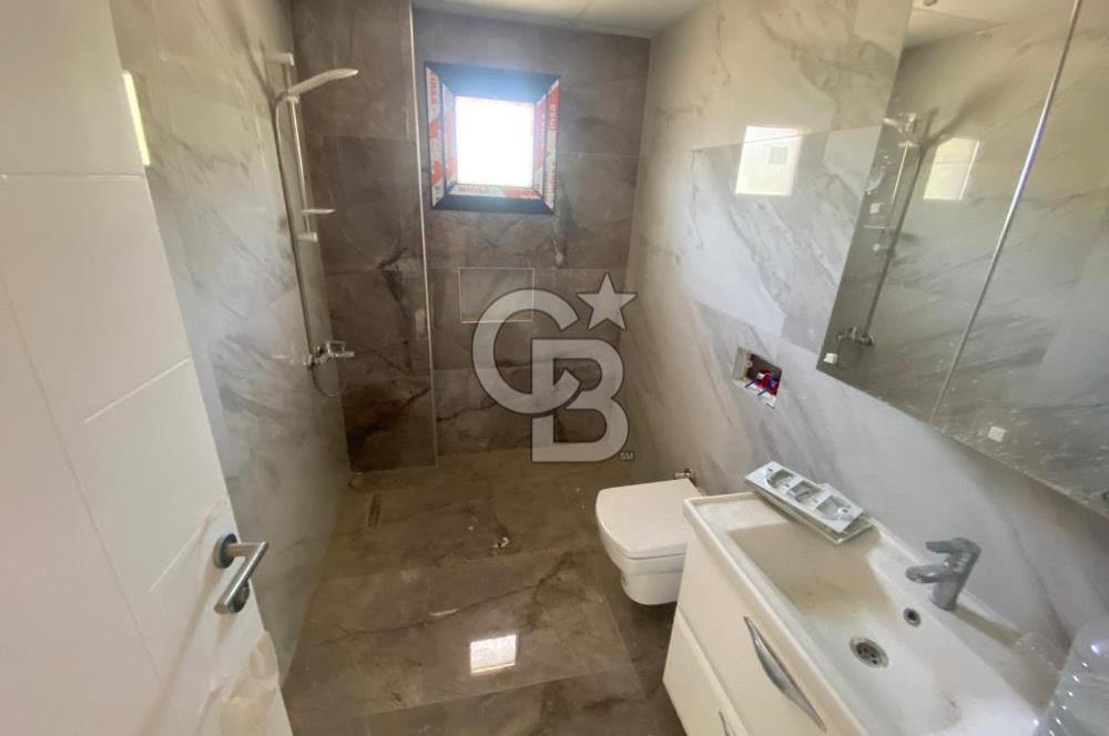 Urla'da Deniz Manzaralı Değerinin Altında Satılık Lüks Villa4+1 4 Banyo
