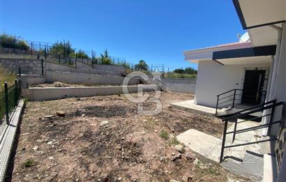 Urla'da Deniz Manzaralı Değerinin Altında Satılık Lüks Villa4+1 4 Banyo