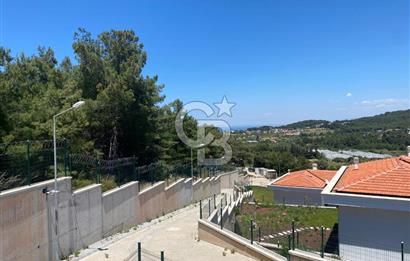 Urla'da Deniz Manzaralı Değerinin Altında Satılık Lüks Villa4+1 4 Banyo