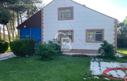 ÇUBUK TAŞPINARDA ASVALT YOLA ÇEPHE SATILIK ÇİFLİK EVİ