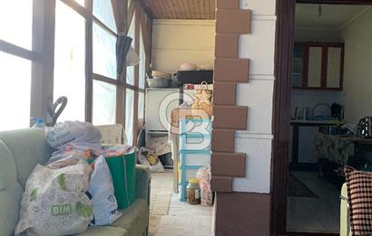 ÇUBUK TAŞPINARDA ASVALT YOLA ÇEPHE SATILIK ÇİFLİK EVİ