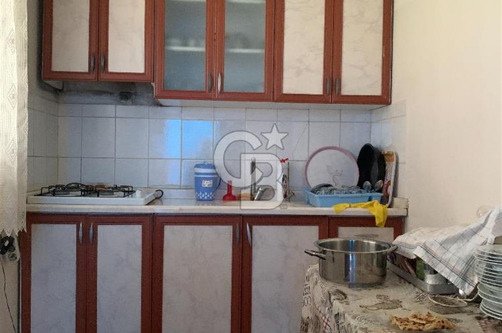 ÇUBUK TAŞPINARDA ASVALT YOLA ÇEPHE SATILIK ÇİFLİK EVİ