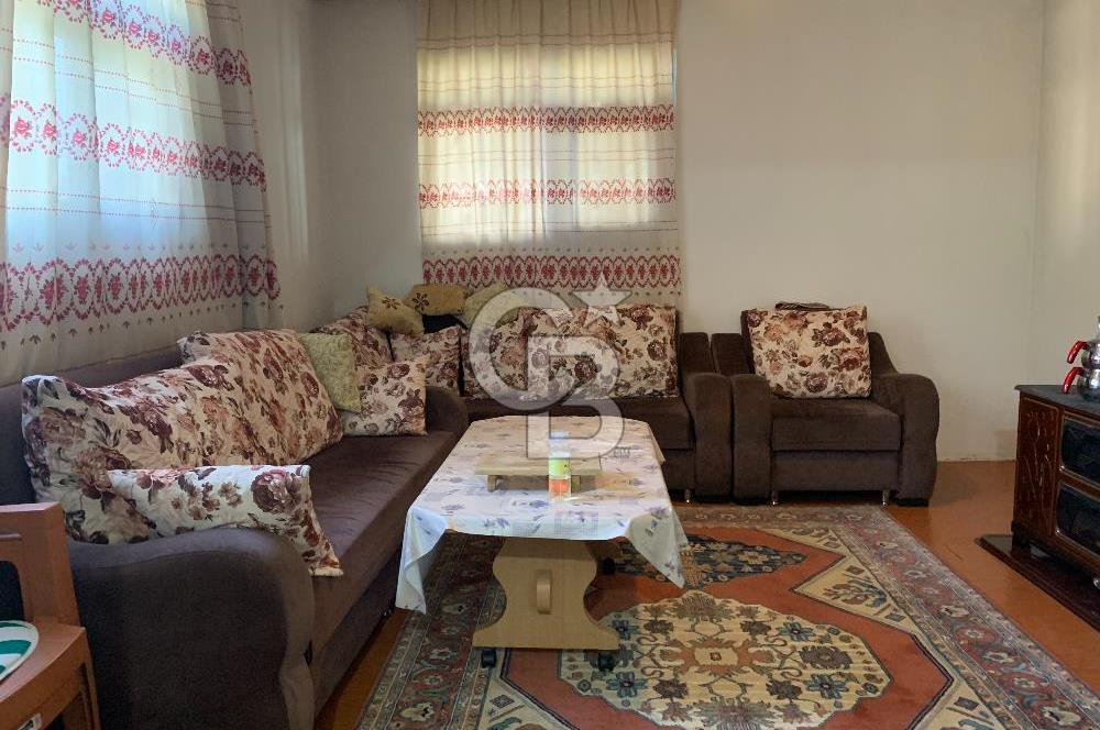 ÇUBUK TAŞPINARDA ASVALT YOLA ÇEPHE SATILIK ÇİFLİK EVİ