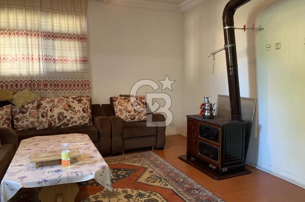 ÇUBUK TAŞPINARDA ASVALT YOLA ÇEPHE SATILIK ÇİFLİK EVİ