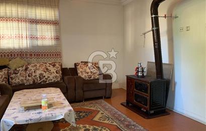 ÇUBUK TAŞPINARDA ASVALT YOLA ÇEPHE SATILIK ÇİFLİK EVİ