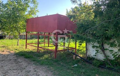 ÇUBUK TAŞPINARDA ASVALT YOLA ÇEPHE SATILIK ÇİFLİK EVİ