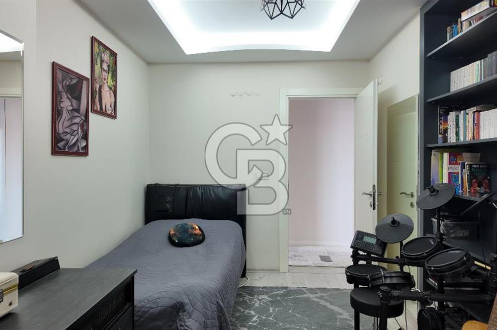 İZMİR BUCA UÇANYOL YAKINI SİTE İÇERİSİNDE 3+1 SATILIK DAİRE