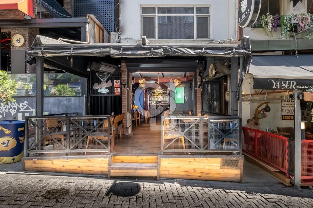 Beşiktaş Çarşıda IF Yanında Cafe-Bar - Mülkü Satılık Dükkan