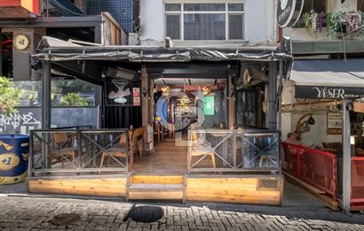 Beşiktaş Çarşıda IF Yanında Cafe-Bar - Mülkü Satılık Dükkan