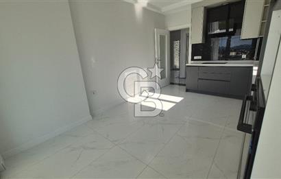 SAPANCA ÜNLÜCE'DE GÖL MANZARALI 465M2 BAHÇELİ 4+1 SATILIK VİLLA