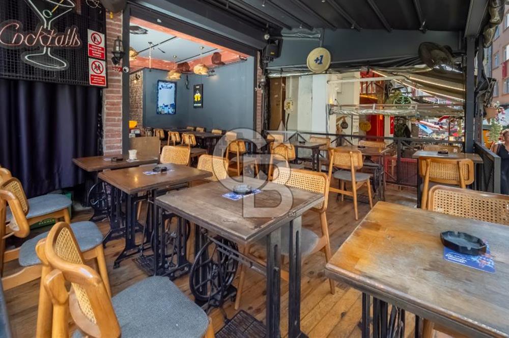 Beşiktaş Çarşıda IF Yanında Cafe-Bar - Mülkü Satılık Dükkan