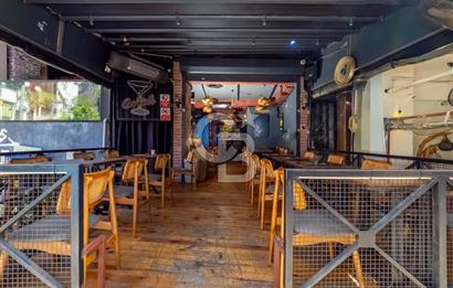 Beşiktaş Çarşıda IF Yanında Cafe-Bar - Mülkü Satılık Dükkan