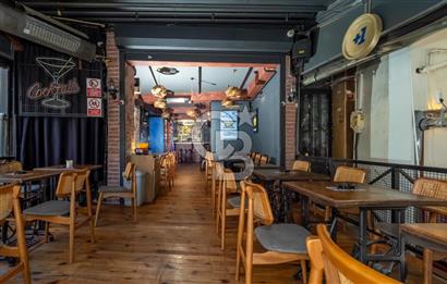 Beşiktaş Çarşıda IF Yanında Cafe-Bar - Mülkü Satılık Dükkan