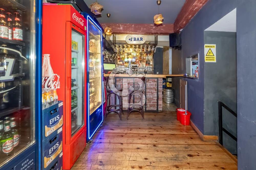 Beşiktaş Çarşıda IF Yanında Cafe-Bar - Mülkü Satılık Dükkan