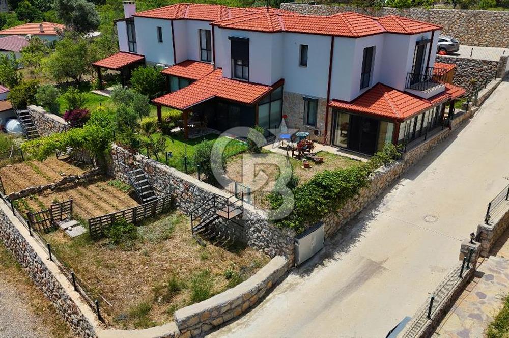 DATÇA KARAKÖY'DE SATILIK 2+1 KÖŞE VİLLA