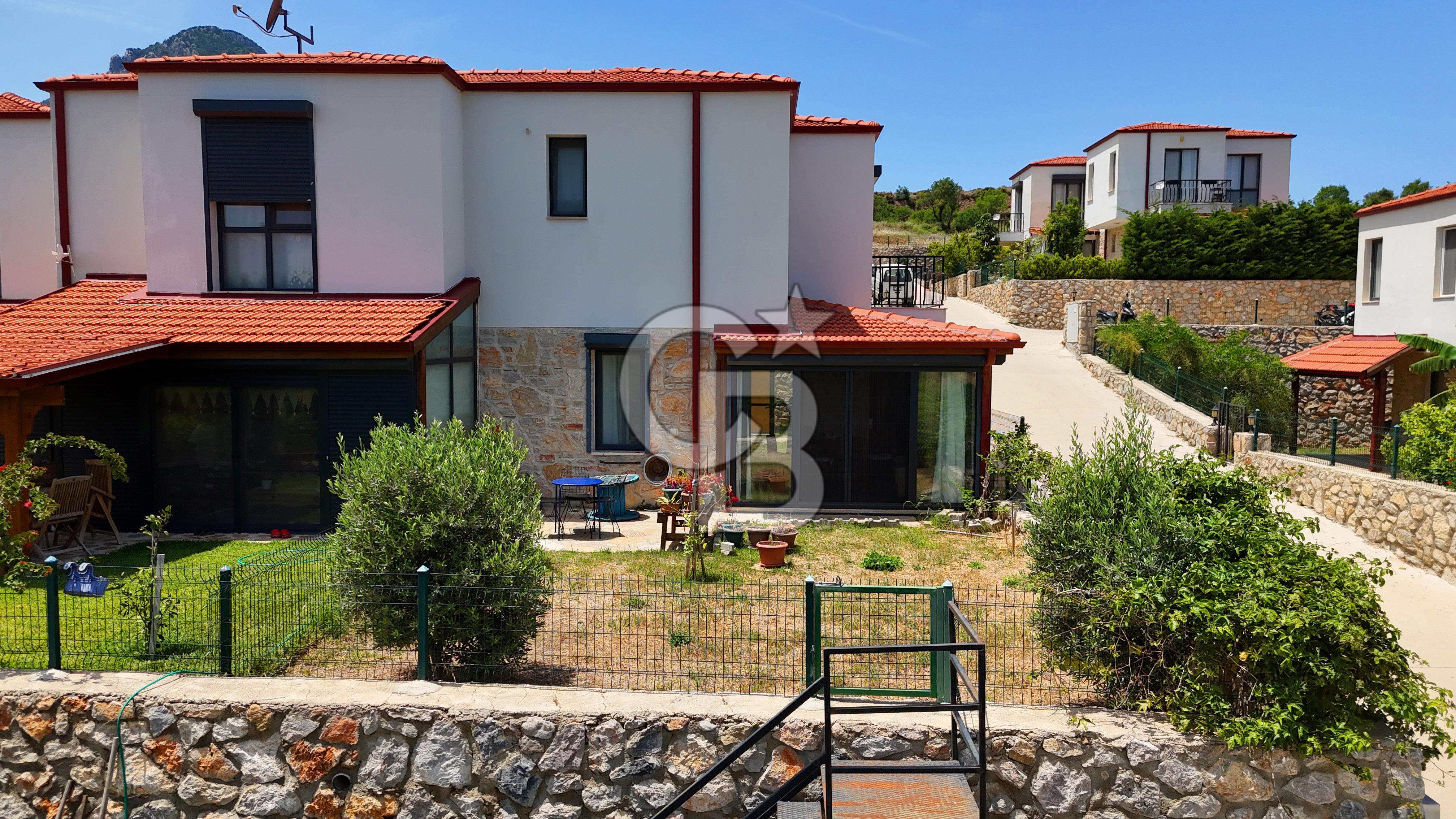 DATÇA KARAKÖY'DE SATILIK 2+1 KÖŞE VİLLA