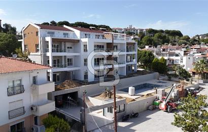KUŞADASI KADINLAR DENİZİNE YÜRÜME MESAFEFESİNDE 2+1 SIFIR DAİRE