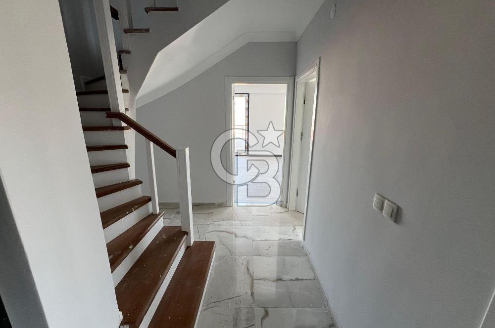 ENVOY'dan Başiskele Yeşilyurt Site içi Satılık 4+1 Çatı Dubleks
